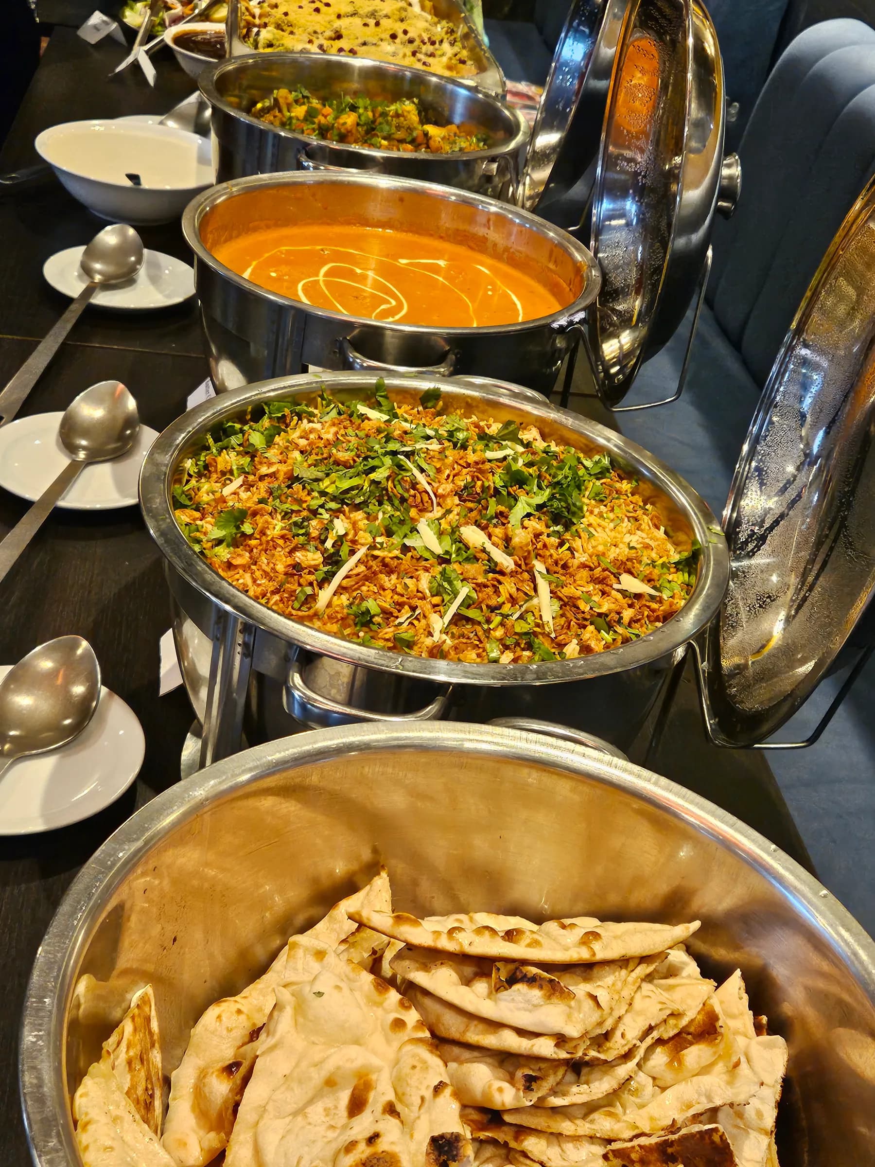 The buffet with rice and curry